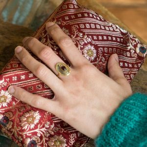 Bague ovale laiton brossé Grenat