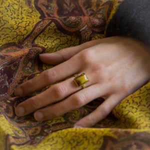 Grosse bague rectangle en laiton et Oeil de Tigre