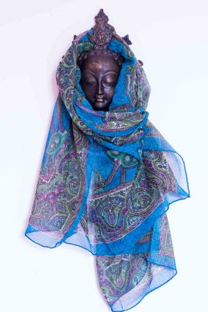 Foulard en soie bleu et vert turquoise avec motifs cachemires