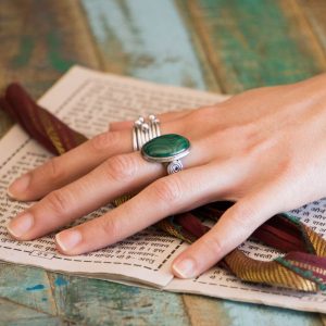 Grosse bague ovale argent malachite