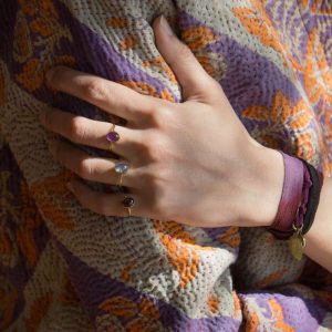 Petite bague ovale en laiton améthyste