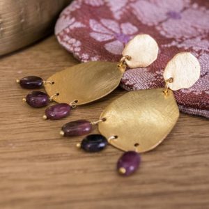 Boucles d'oreilles Nako Laiton Plaqué Or et Rubis Indien