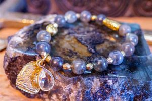 Bracelet Carma Labradorite et Cristal de Roche