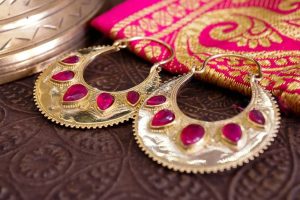 Boucles d'Oreilles Créoles Yosana en Laiton