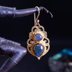 Boucles d'Oreilles Lakshmi Laiton et Labradorite