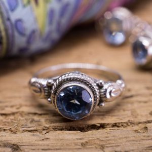 Bague Fine Nagda Argent et Topaze Bleu