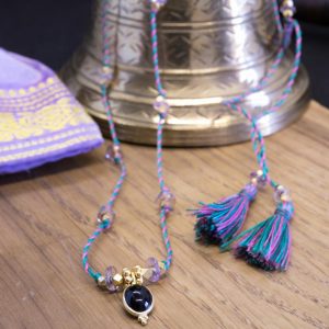 Collier Cordon de Soie Kubera Onyx Noir et Améthyst